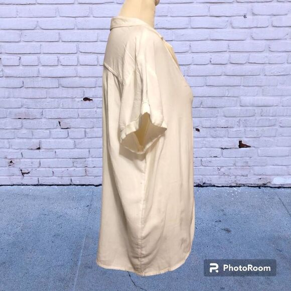 Sonoma Off-White Minimalist Soft Shirt Sleeve Button Down Women's Size Medium - Picture 2 of 6